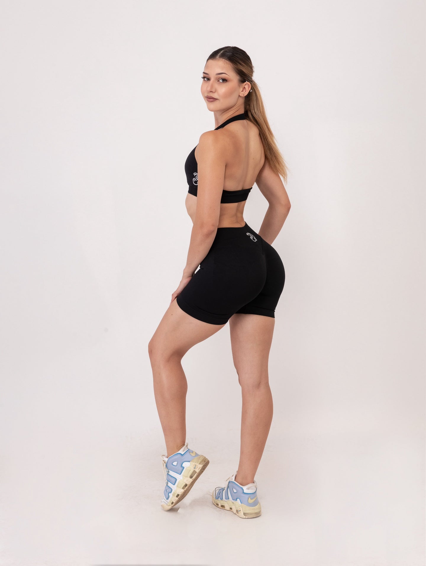 Gravity Shorts - Fit Bunny