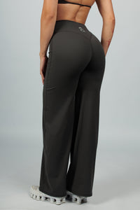 Спортен панталон с прав крачол Effortless - Fit Bunny